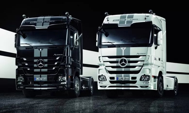 Ediția limitată Actros Black Liner și White Liner