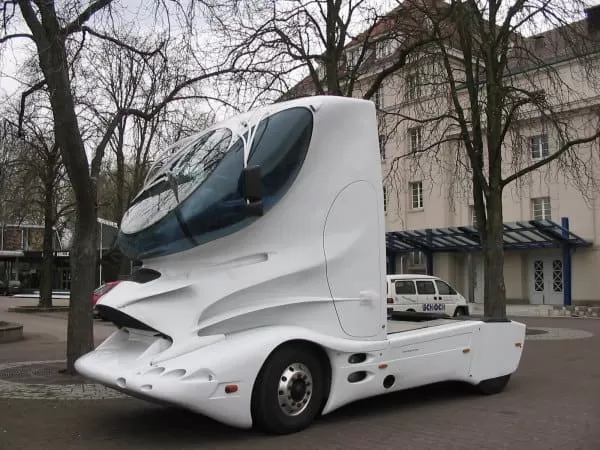 Luigi Colani și viziunile sale de design pentru camion