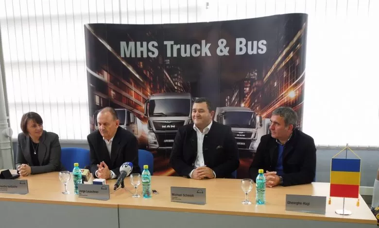 Academia Gheorghe Hagi are un nou autocar 1 Academia Gheorghe Hagi are un nou autocar