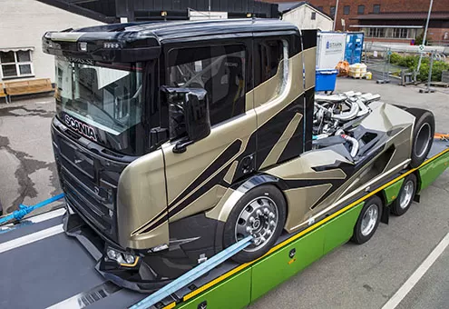 Scania Chimera, concept truck-ul Svempa de 2190 CP 5 Scania Chimera poate fi vazută la mai multe manifestări dedicate șoferilor și pasionaților de camioane