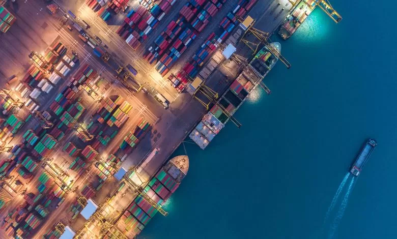 Volumul comerţului global de mărfuri se va dubla până în 2030, arată un studiu PwC