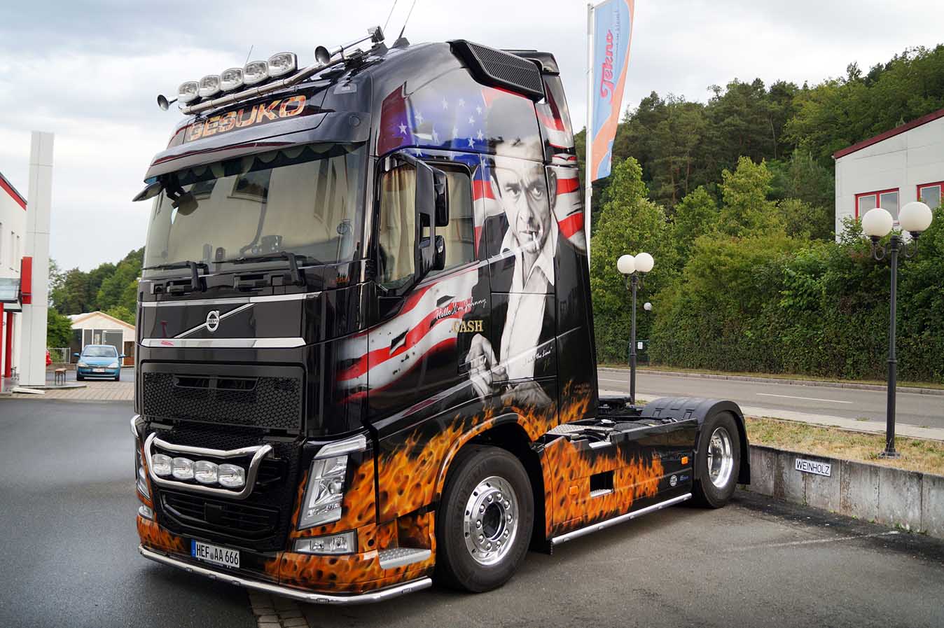 La o șuetă cu Paul Ștefan, șoferul camionului Volvo FH Johnny Cash