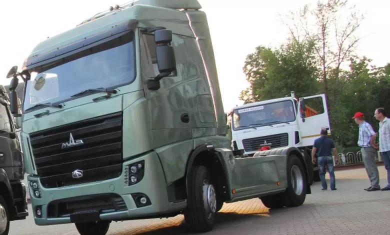 Noul MAZ Prostor cu motor Mercedes-Benz 1 MAZ