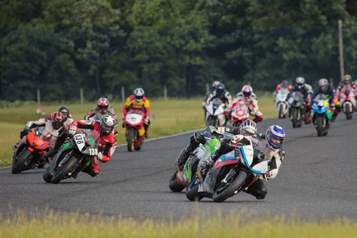 Tiriac Energy susține competiția Romanian Superbike 2015