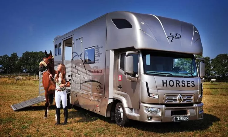 Renault Trucks D Cab 2m: Transport de calitate al cailor 1 Renault Trucks D Cab 2m