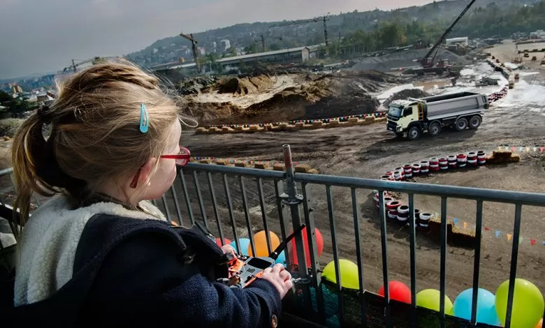 Volvo FMX testat extrem de o fetiță