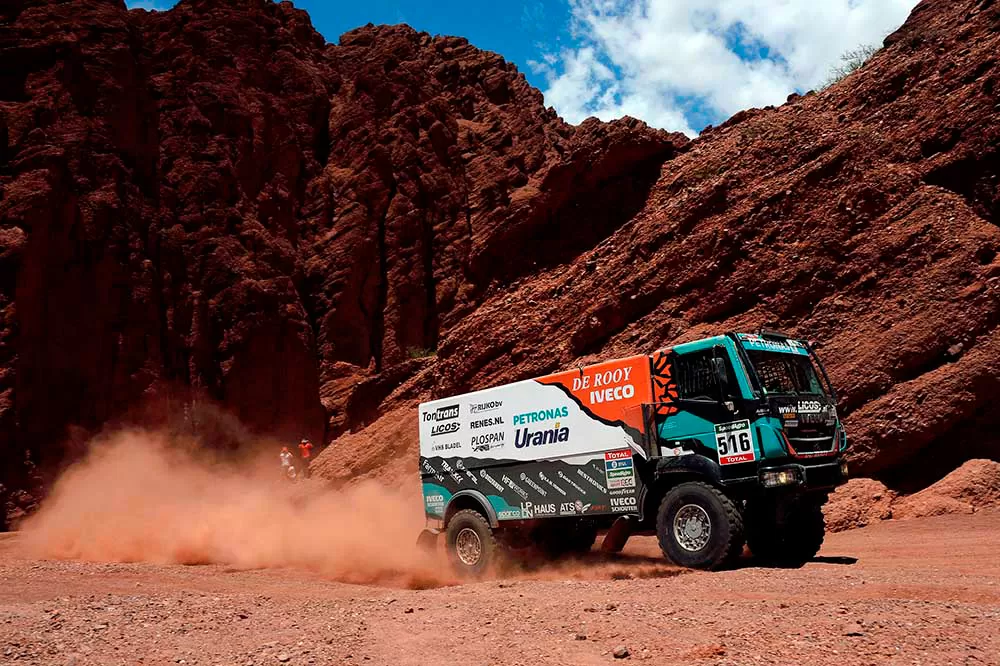 Iveco și De Rooy au câștigat Dakar Rally 2016 5 Iveco Dakar TonVanGenugten