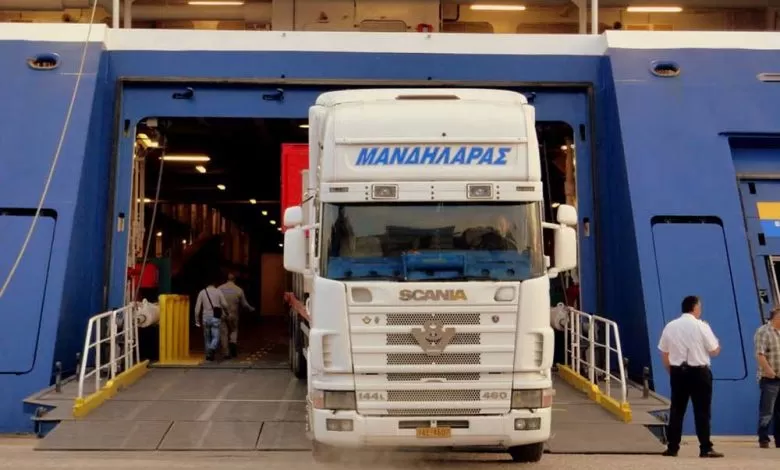Transportatorii maritimi greci întra în grevă 1 Transportatorii maritimi greci întra în grevă