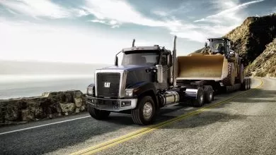 Caterpillar renunță la producția de camioane profesionale