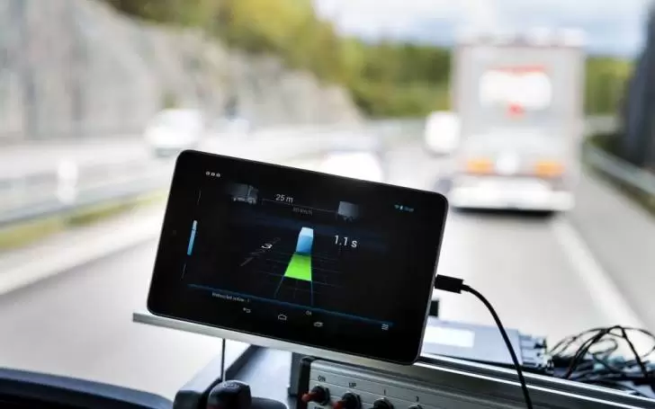 ACEA promovează circulația camioanelor inteligente în pluton