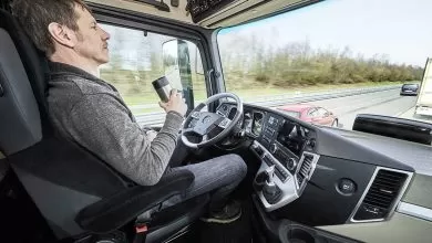 Daimler și Uber vor colabora în domeniul vehiculelor autonome