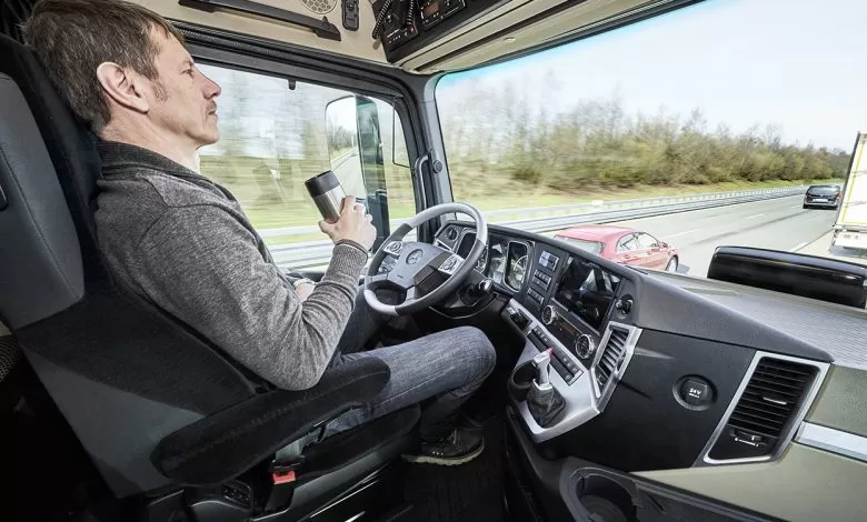 Daimler și Uber vor colabora în domeniul vehiculelor autonome