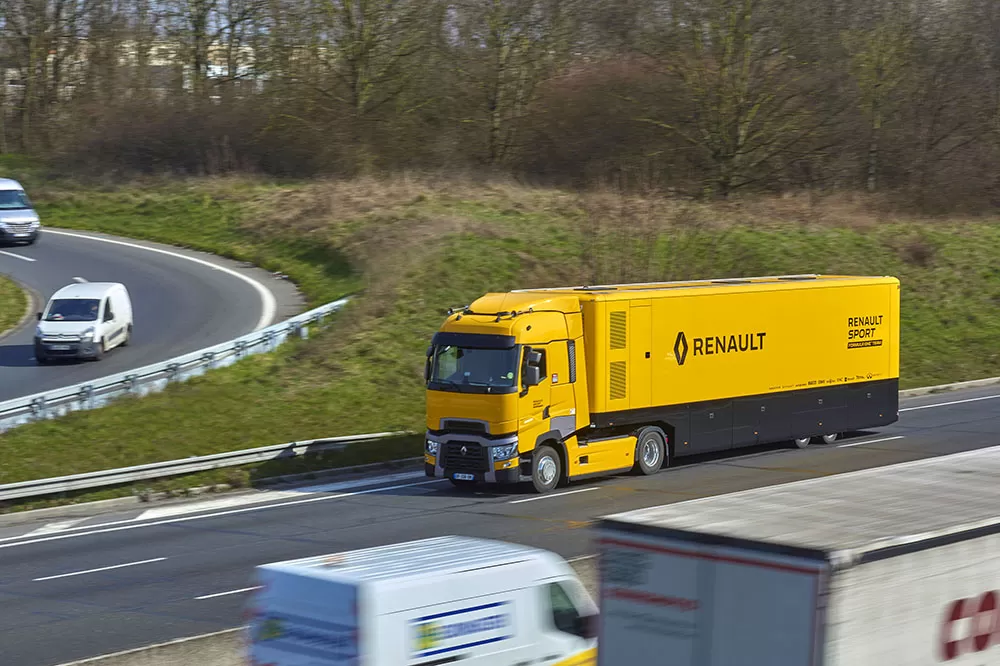renault trucks t520 renault sport formula 1 team 6