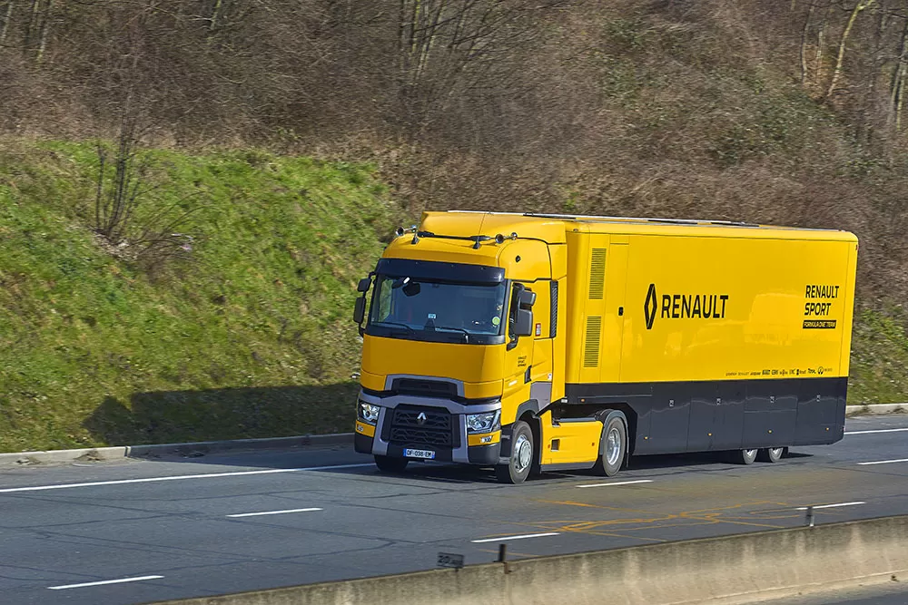 renault trucks t520 renault sport formula 1 team 7