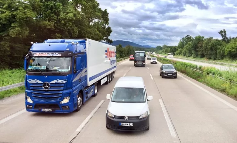 Comisia Europeană condamnă salariul minim din Franța și Germania