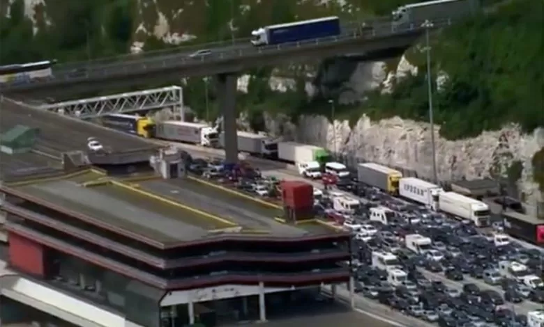 Controalele francezilor au provocat haos la Dover (Marea Britanie)