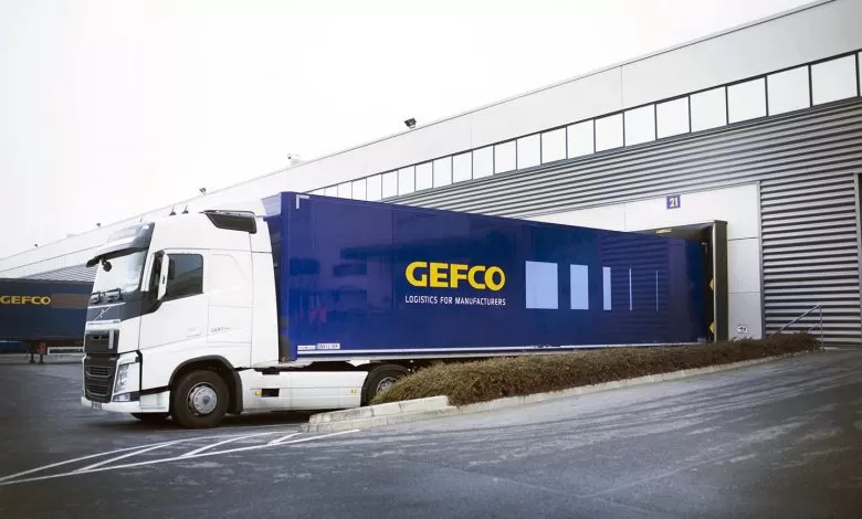 Patru directori ai GEFCO, cercetați pentru utilizare ilegală a șoferilor de camion