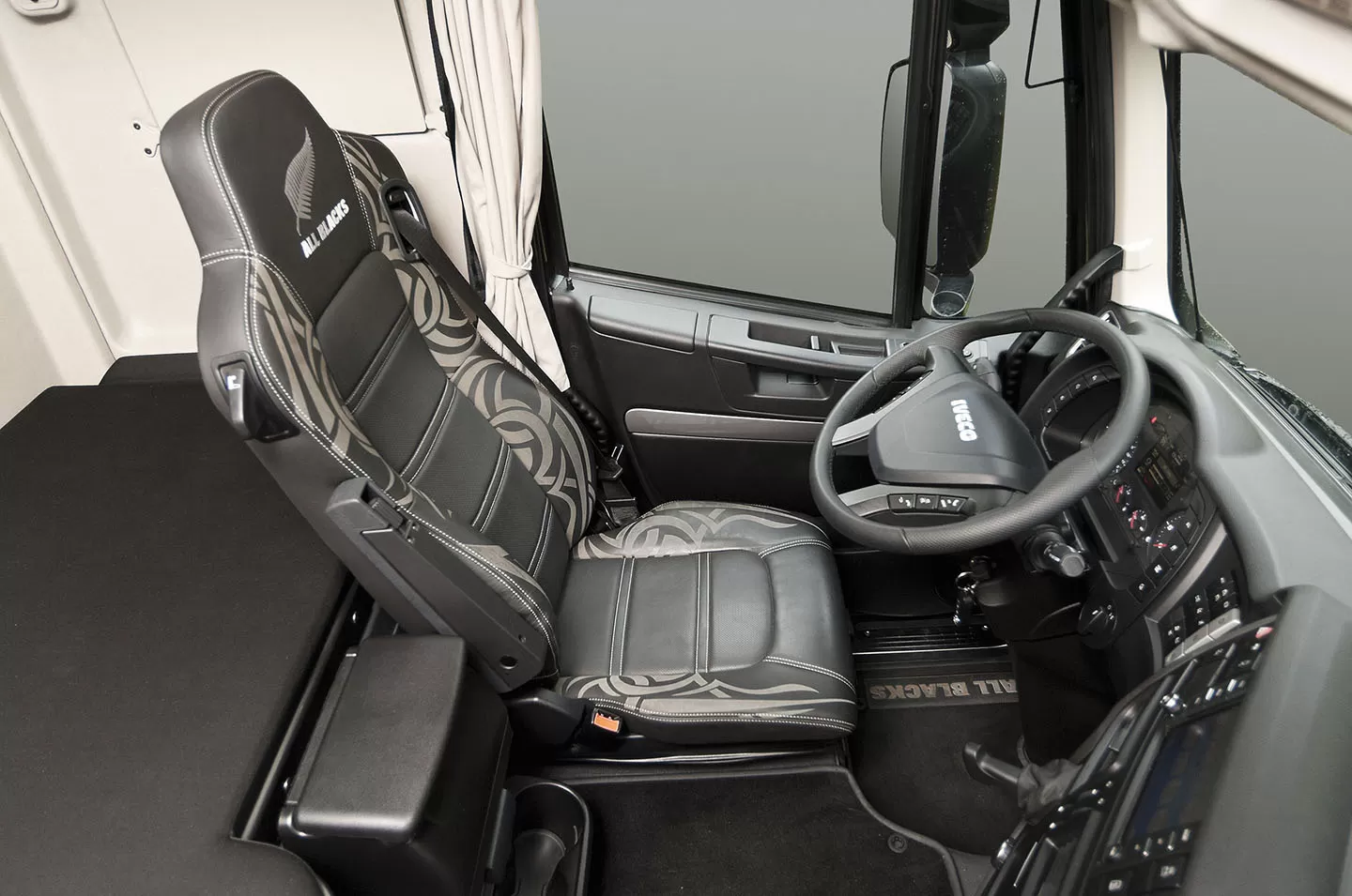 2 pend Stralis 16 RLB2568