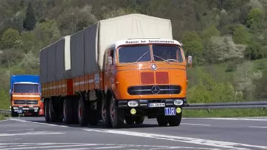 Turul Germaniei la volanul unor camioane istorice