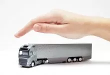 Transportatorii cer autorizarea EximAsig pentru a putea emite polițe RCA