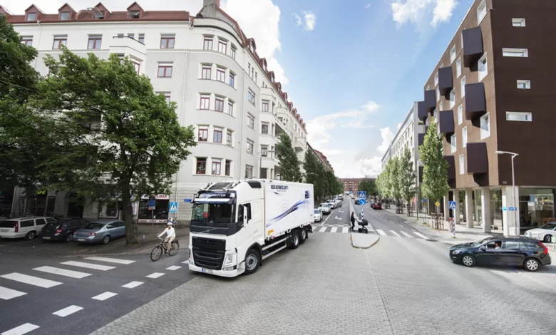 Camioanele periculoase pentru bicicliști vor fi interzise în Londra