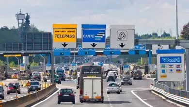 Italia. Majorări ale taxelor de autostradă cuprinse între 0.77% și 7.88% 2 Highway A9 toll station Como Grandate Italy 8973