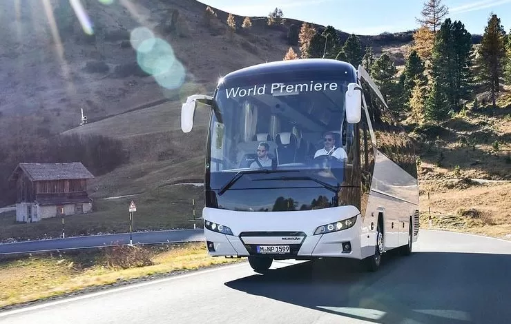 Noul NEOPLAN Tourliner a câștigat premiul iF Design 2017