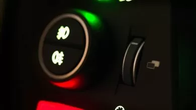 Funcția “night mode” crește siguranța condusului pe timp de noapte