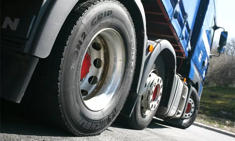 Înlocuiesc anvelopele atunci când adâncimea profilului are 3 mm sau 1.6 mm?