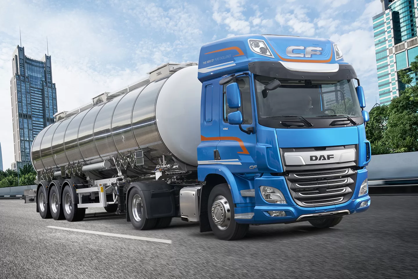 DAF Trucks a lansat noua generație de camioane DAF XF și DAF CF 10 02 2017 New DAF CF FT Space Cab