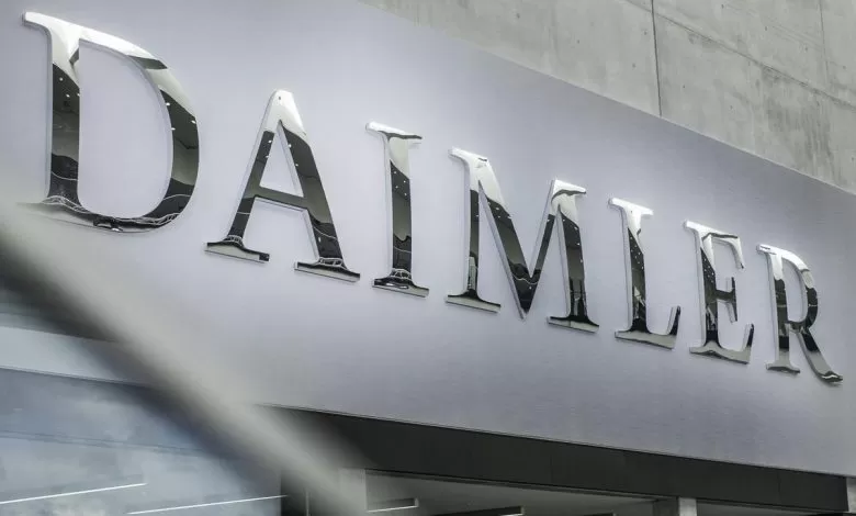 Compania Daimler AG este suspectată de manipularea emisiilor