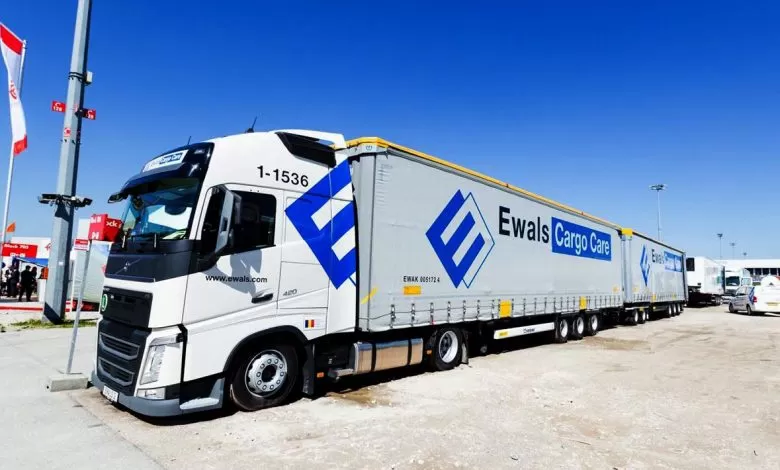 Conceptul Duo trailer de la Ewals Cargo Care poate revoluționa transportul rutier