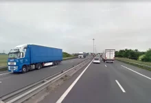 Soferul unei dube a murit într-un accident cauzat de migranți la Calais