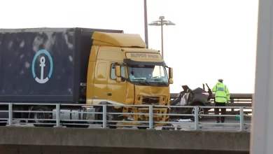 Șofer român arestat după ce a provocat un grav accident în portul Dover 2 Șofer român arestat după ce a provocat un grav accident în port Dover