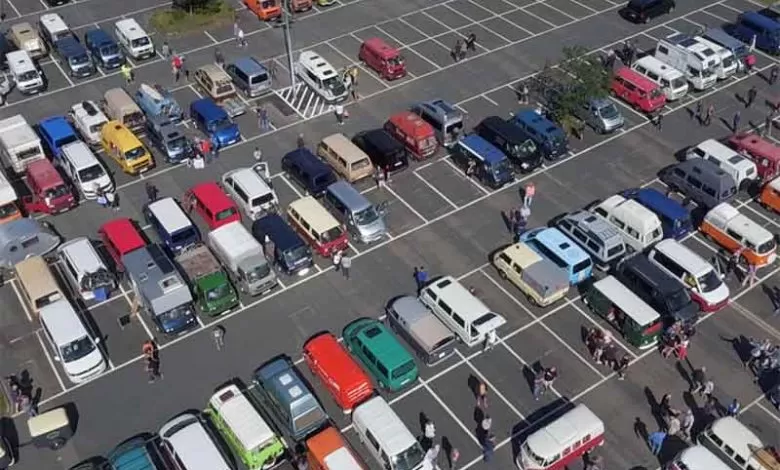 Fanii VW Bus au sărbătorit în cadrul VW Bus Summer Festival 2017 1 VW Bus Summer Festival a fost organizat în cadrul fabricii din Stöcken