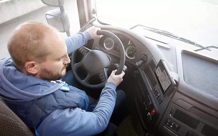 Șoferii de camion, expuși riscului de a dezvolta cancer de piele