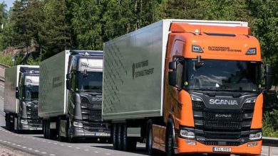 Marea Britanie va testa primului pluton de camioane semi-automatizate