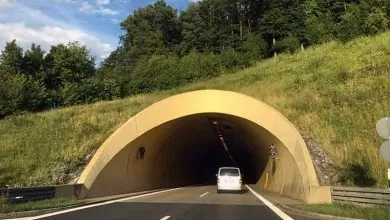 Marea Britanie va construi tuneluri antipoluare pe drumurile aglomerate