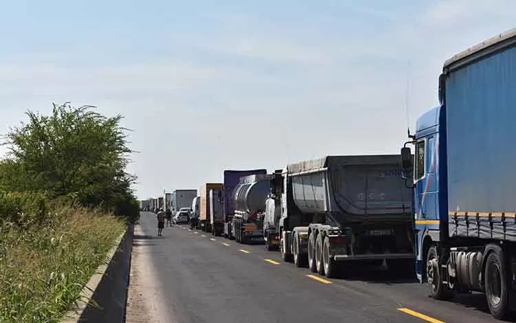 Din noiembrie, transportatorii anunță proteste de amploare în toata tara