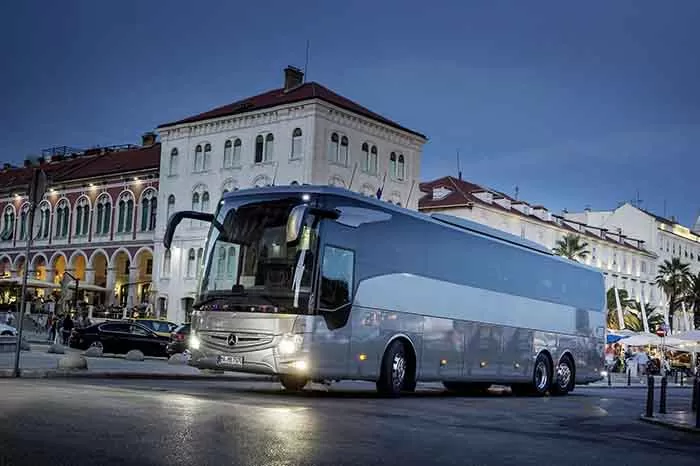 Comisia Europeană vrea liberalizarea transportului rutier de persoane în UE