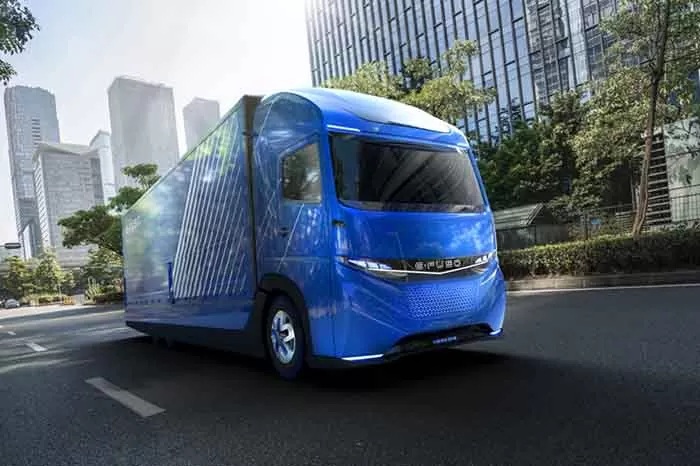 Daimler atacă piața de camioane electrice ușoare cu E-Fuso Vision One