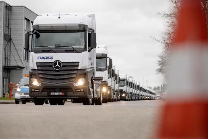 Hegelmann va achiziționa în 2018 un total de 500 de Mercedes-Benz Actros
