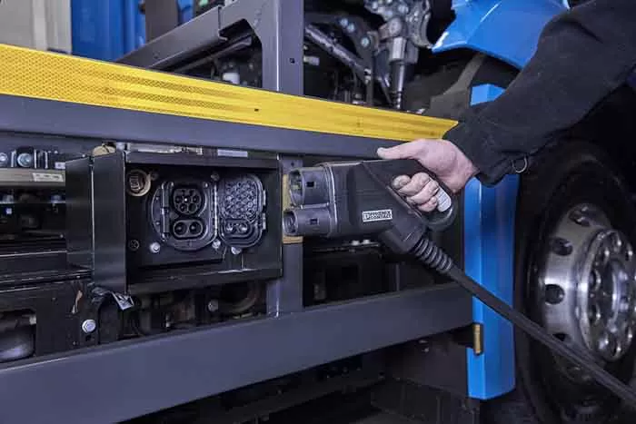 Mercedes-Benz eActros va fi testat de mai mulți clienți în 2018