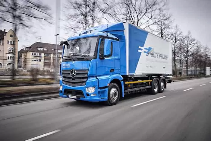 Mercedes-Benz eActros va fi testat de mai mulți clienți în 2018