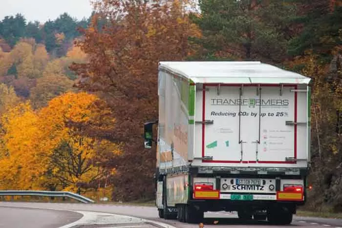 Semiremorca care își modifică forma în funcție de încărcătură