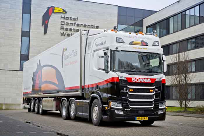 Lanțul de hoteluri și restaurante Van der Valk a ales Scania R 450