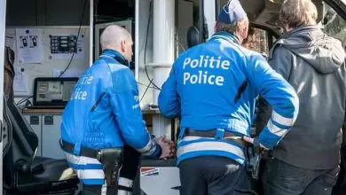 Zeci de camioane din România și Portugalia sechestrate în Belgia 1 Zeci de camioane din România și Portugalia sechestrate în Belgia