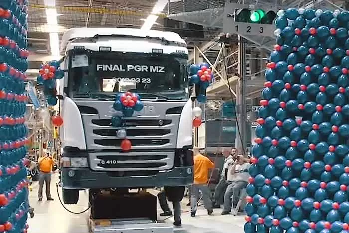 Una din ultimele Scania PGR produse la Zwolle a ajuns la Stummel Trans 1 Una din ultimele Scania PGR produsă la Zwolle a ajuns la Stummel Trans