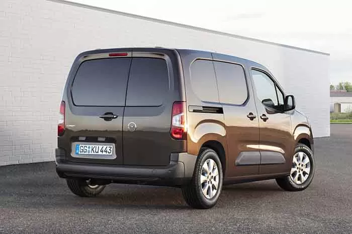Noile Opel Combo, Citroen Berlingo Van și Peugeot Partner