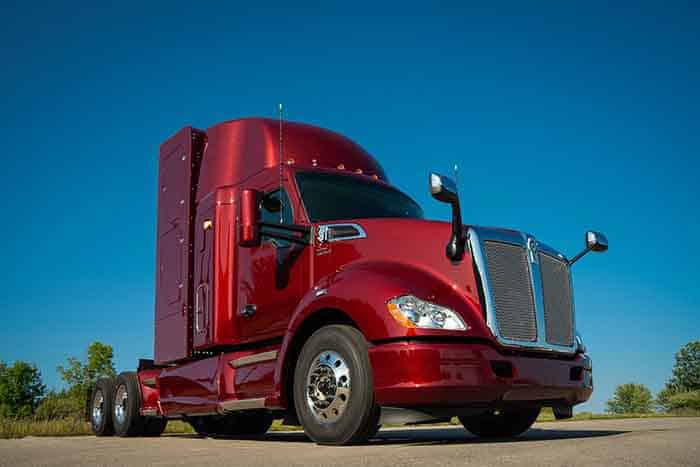 Toyota a prezentat noua versiune a camionului cu pile de combustie 1 Toyota a prezentat noua versiune a camionului cu pile de combustie